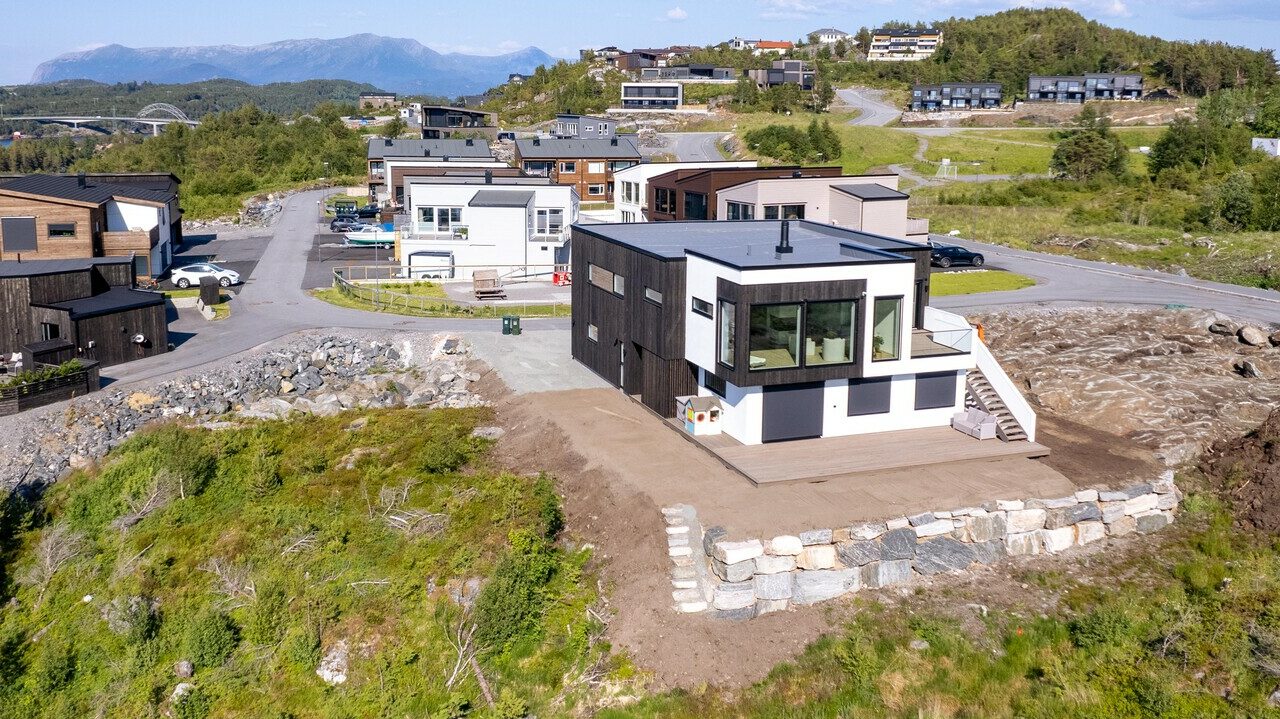 Annas vei, Jørihaugen, Frei